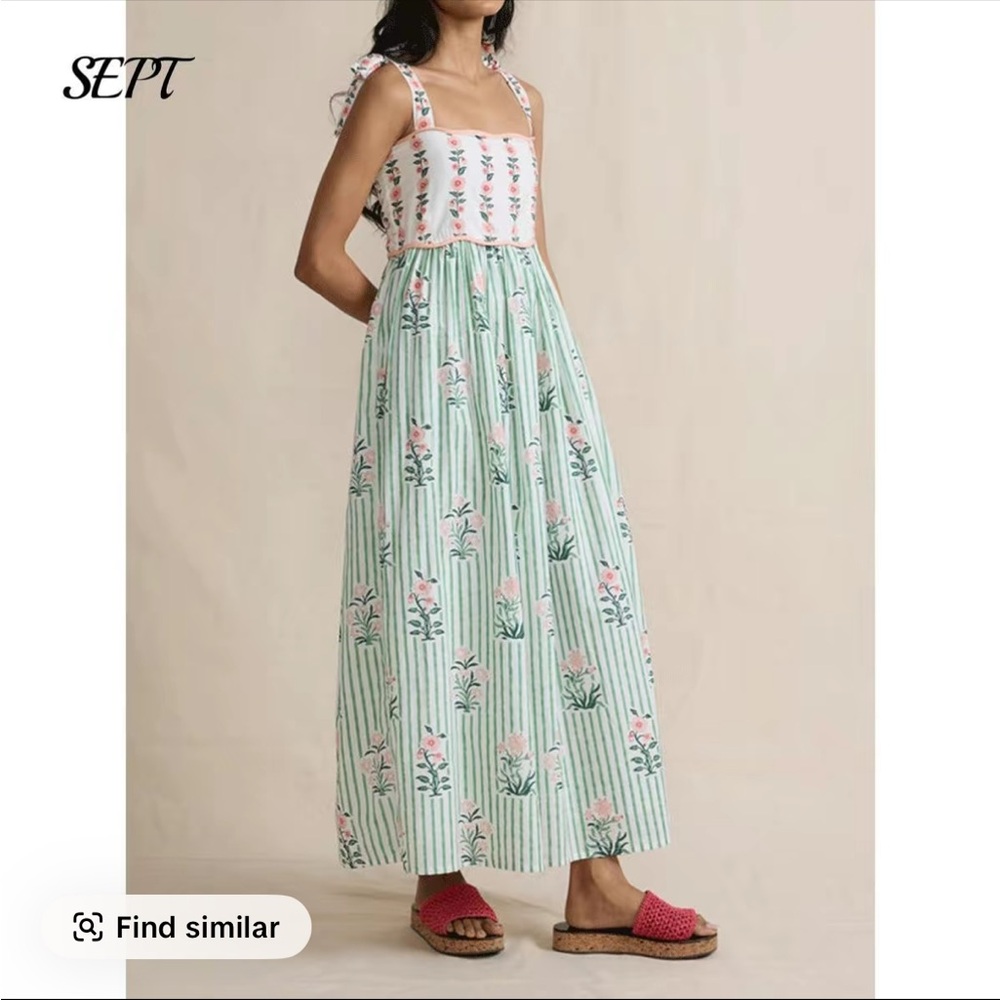 Grandmillenial style floral Maxi Dress